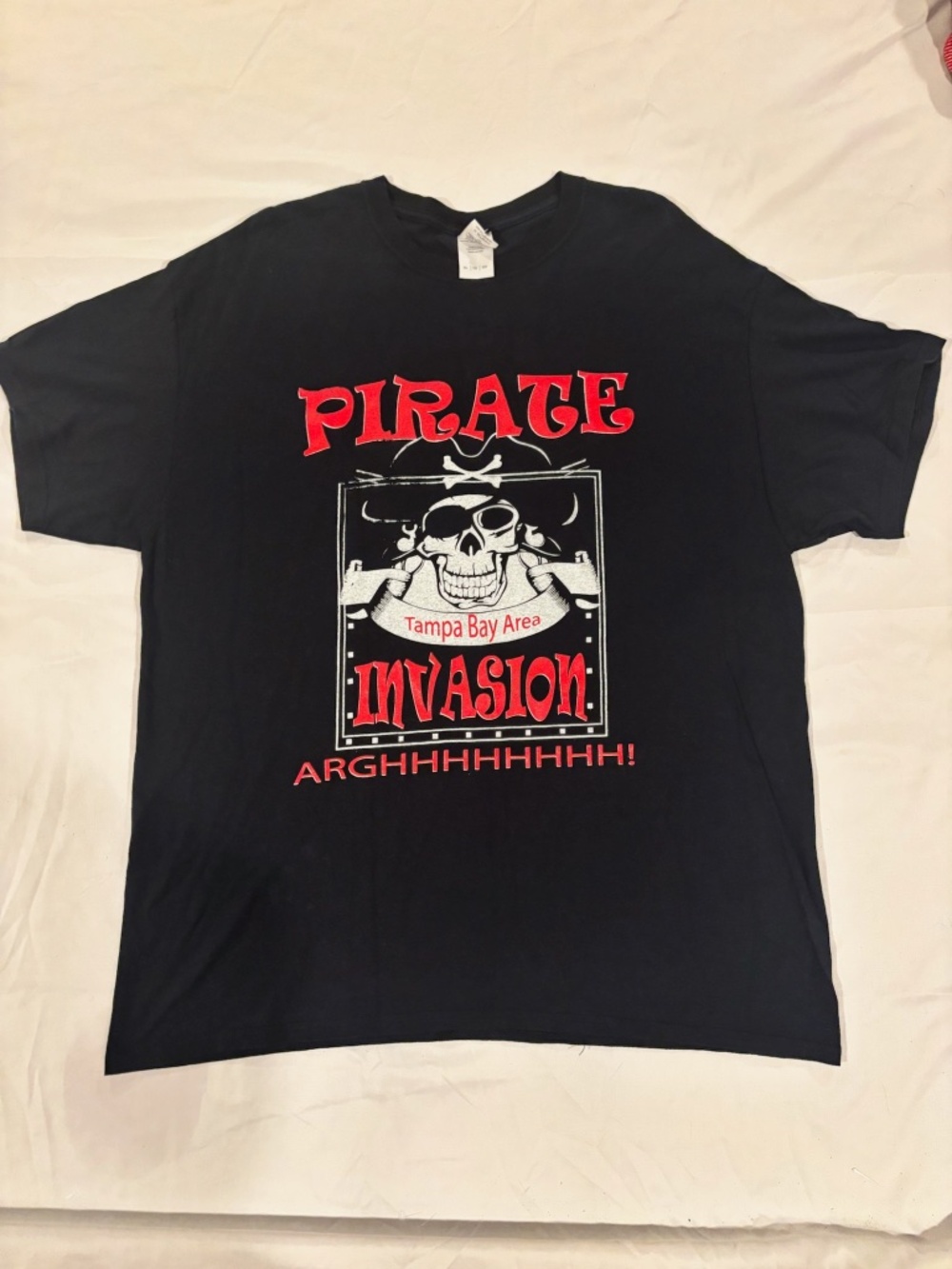 Tampa Bay Area Pirate Invasion graphic Tee Unisex high contrast buccaneers XL